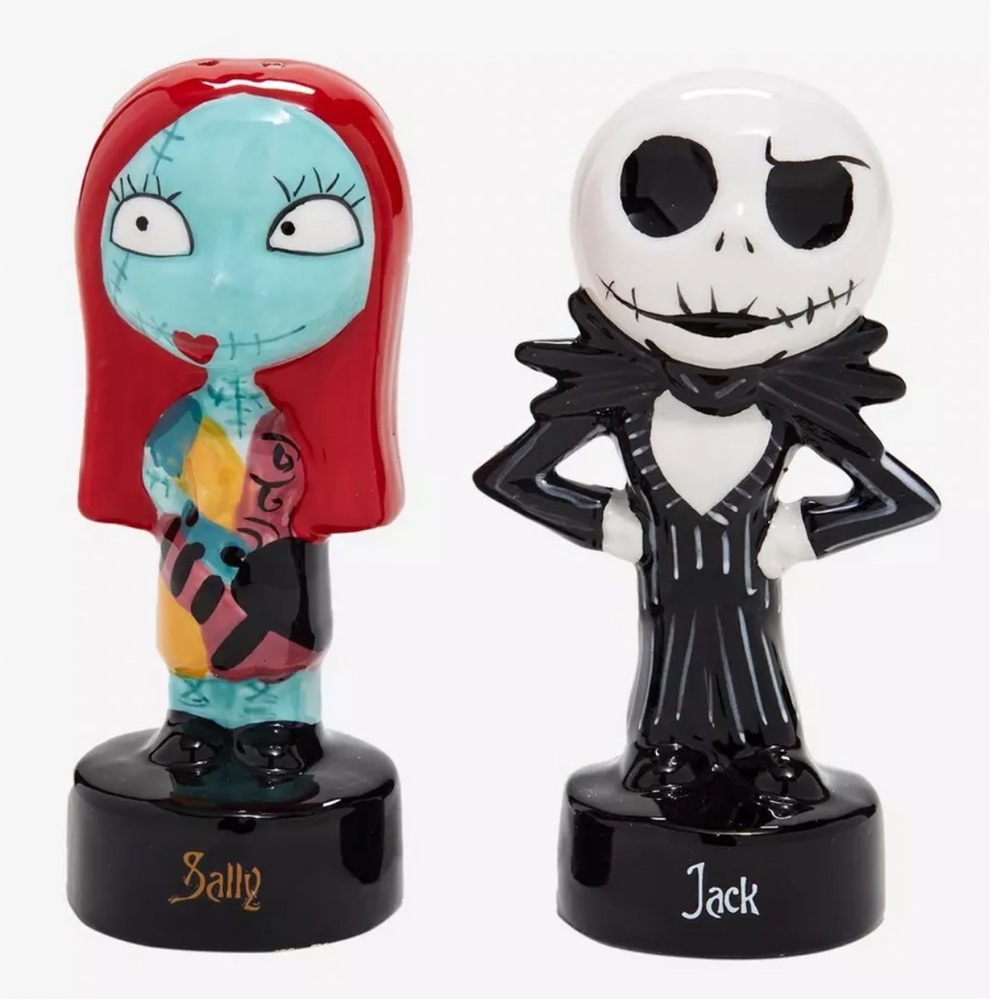 Disney The Nightmare Before Christmas Jack and Sally Salt & Pepper Shakers